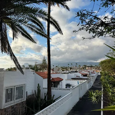 Casa Marina شقة أرونا